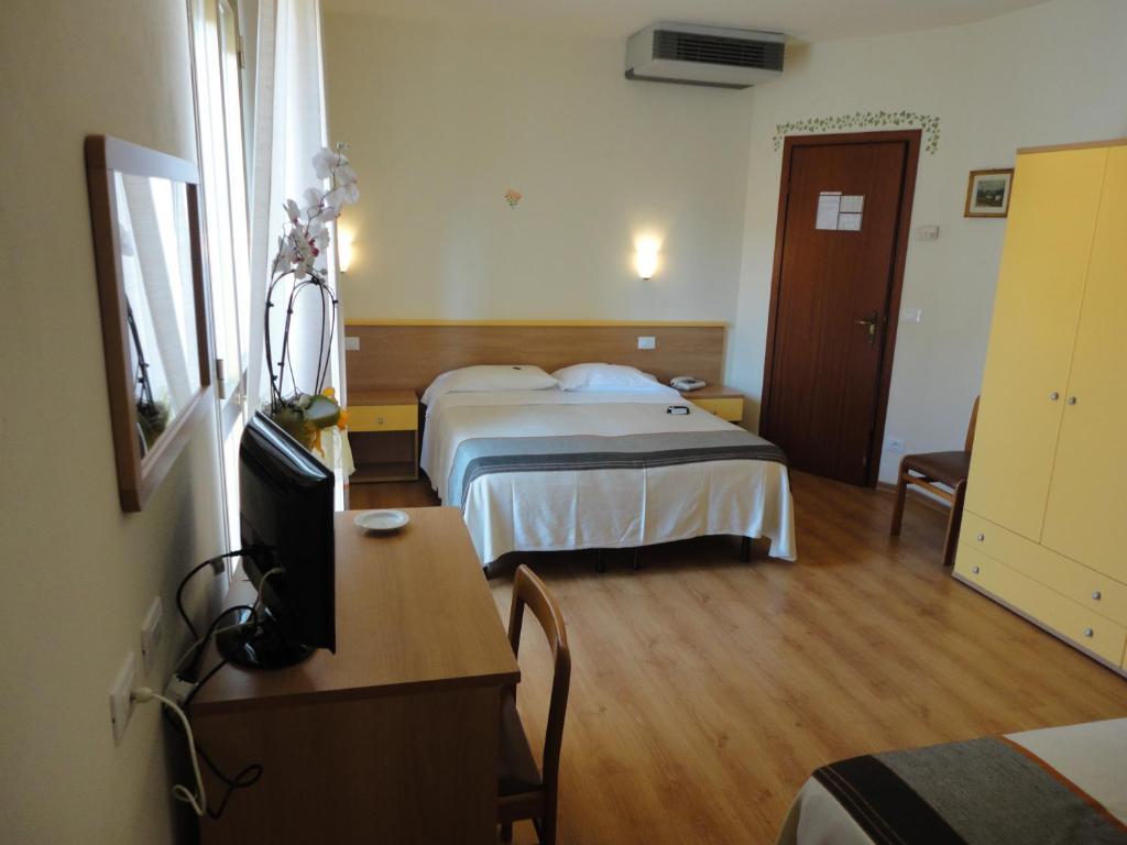 Hotel Mariani Lido di Camaiore Habitación foto