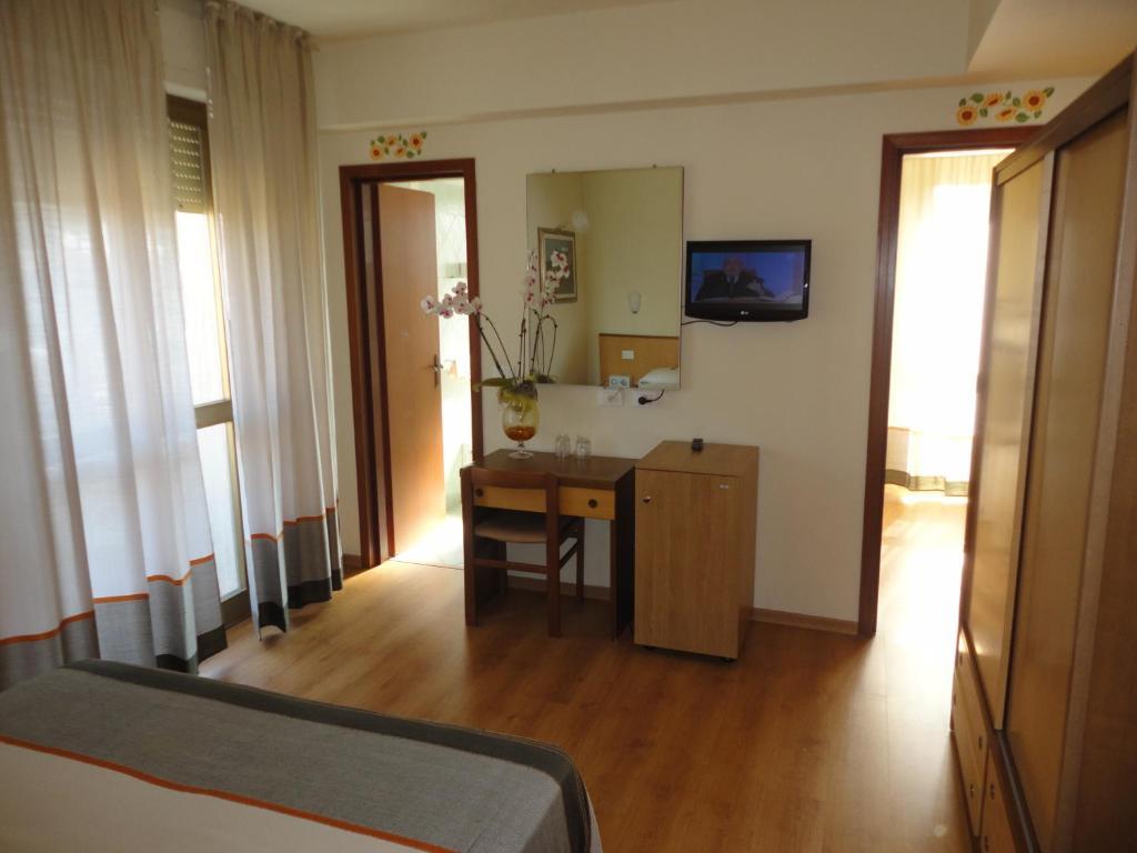 Hotel Mariani Lido di Camaiore Habitación foto