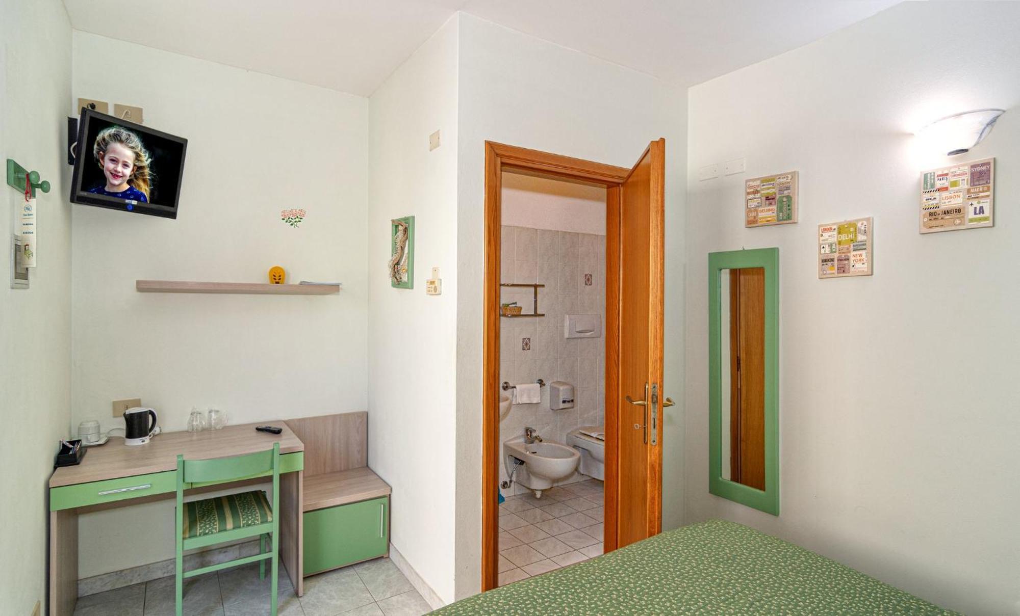 Hotel Mariani Lido di Camaiore Exterior foto