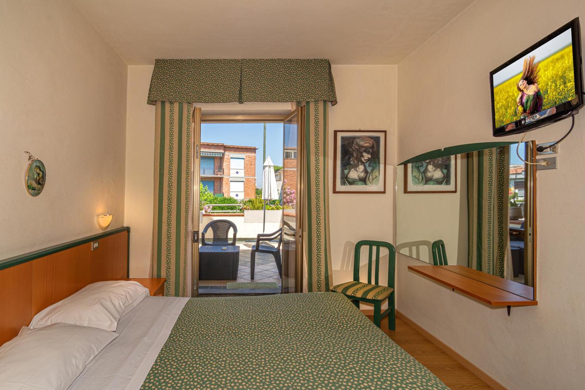 Hotel Mariani Lido di Camaiore Exterior foto